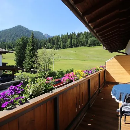 Haus Enzian Apartments Kartitsch Exterior photo