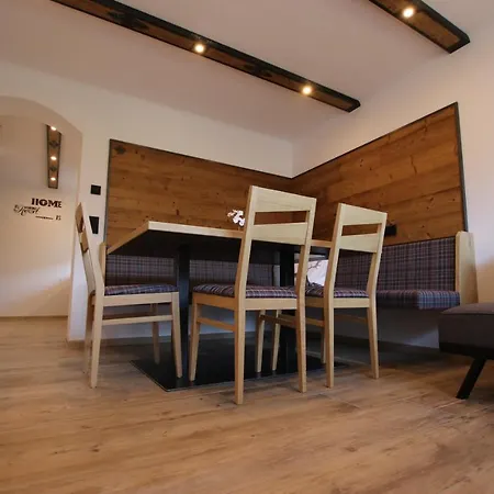 Haus Enzian Apartments Kartitsch Exterior photo